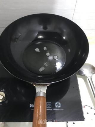 香菇烧肉的做法步骤：2