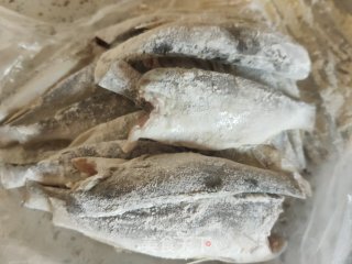 家熬小鲈板鱼的做法步骤：3