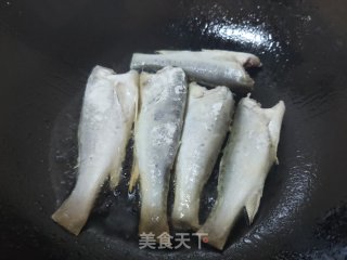家熬小鲈板鱼的做法步骤：7