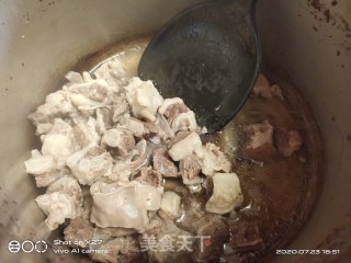嫩姜牛腩汤的做法步骤：3