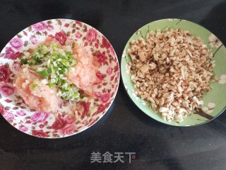 香菇鸡肉馅饺子的做法步骤：2