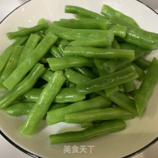 墨鱼仔炒豆角的做法步骤：6