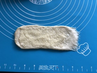 椰蓉面包卷的做法步骤：9
