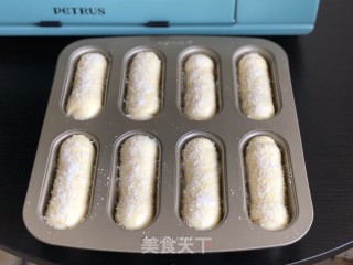 椰蓉面包卷的做法步骤：13