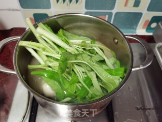 原汁鸡汤面的做法步骤：4