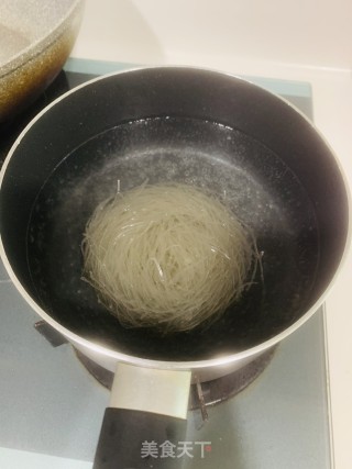土豆拌酸辣细粉的做法步骤：6