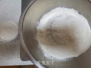 纯肉馅饺子的做法步骤：1