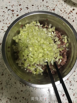 牛肉手工水饺的做法步骤：4