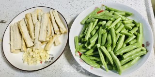 四季豆炒肉条的做法步骤：2