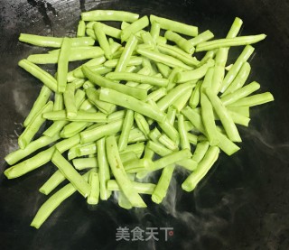 四季豆炒肉条的做法步骤：3