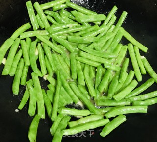 四季豆炒肉条的做法步骤：4