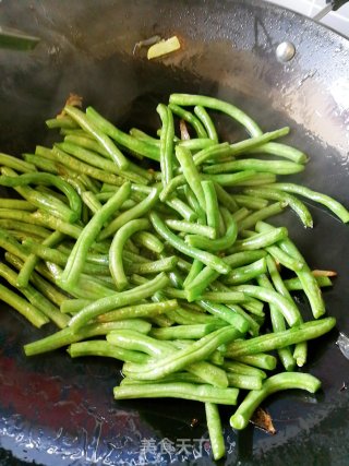 肉丝炒豆角的做法步骤：6