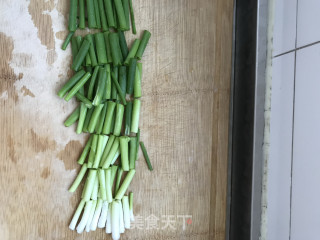 葱油拌面的做法步骤：1