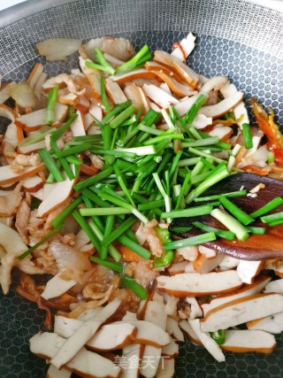 小炒豆干的做法步骤：8