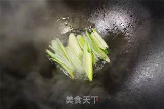 清爽不油腻的小面，你不来试试？的做法步骤：2