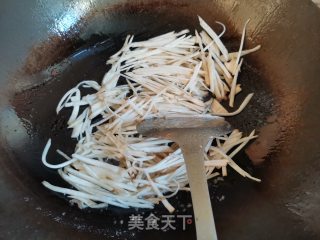 杏鲍菇炒牛肉的做法步骤：3