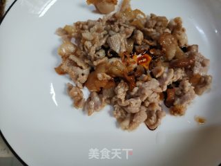 藕片炒肉的做法步骤：3