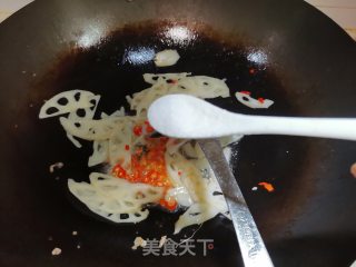 藕片炒肉的做法步骤：6