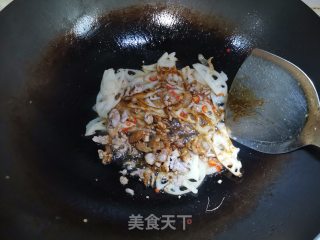 藕片炒肉的做法步骤：7