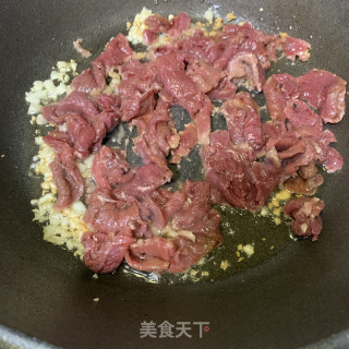 牛肉粿条汤的做法步骤：4