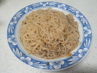 青椒酸辣粉的做法步骤：6