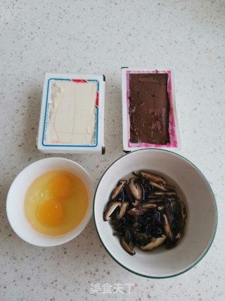 酸辣汤的做法步骤：2