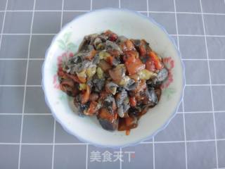 酸辣鸡腿肉的做法步骤：1