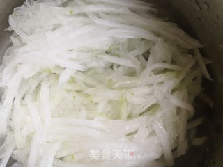冬瓜煮肉丸子的做法步骤：2