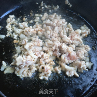 酸豆角炒肉的做法步骤：4