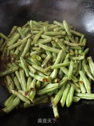 蒜香豆角的做法步骤：4