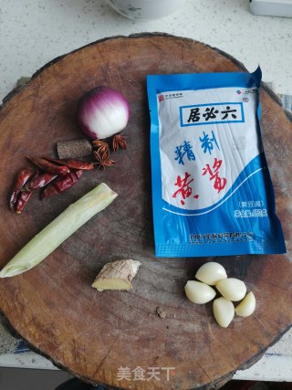 鱼头泡饼的做法步骤：2