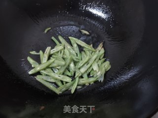 土豆炒三丝的做法步骤：4