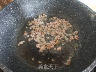 炸酱面的做法步骤：3