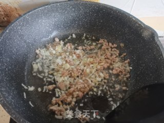 炸酱面的做法步骤：4