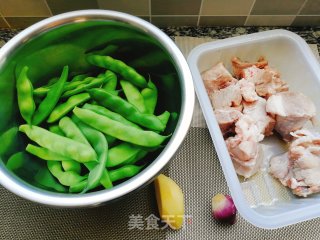 玉米馒头   $   排骨炖豆角的做法步骤：1