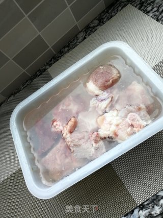 玉米馒头   $   排骨炖豆角的做法步骤：6