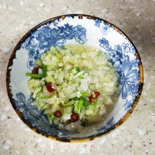 凉拌茄子的做法步骤：6