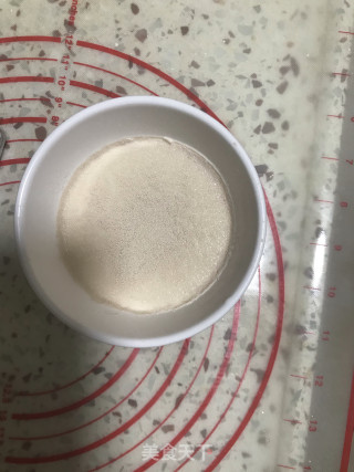酥皮叉烧包的做法步骤：2