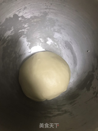 酥皮叉烧包的做法步骤：5