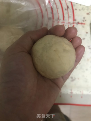 酥皮叉烧包的做法步骤：16