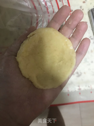 酥皮叉烧包的做法步骤：17