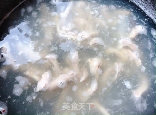 #酸爽开胃美食#酸辣肚丝凉拌莴笋丝的做法步骤：5