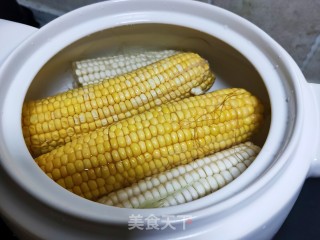 煮玉米的做法步骤：2