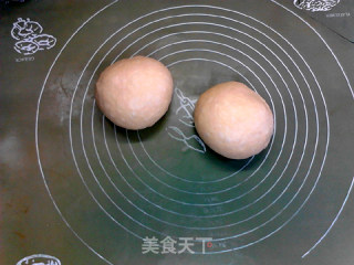 花生酱芝士火腿肠酸奶面包卷的做法步骤：12
