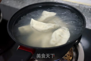 莲藕玉米芹菜肉饺子的做法步骤：22
