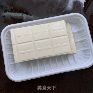小葱拌豆腐的做法步骤：1