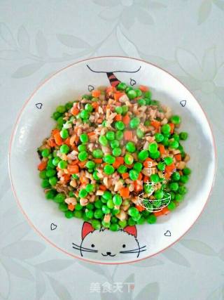 五花肉香菇炒豌豆的做法步骤：6