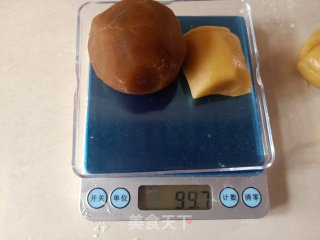 广式月饼—蛋黄莲蓉的做法步骤：7