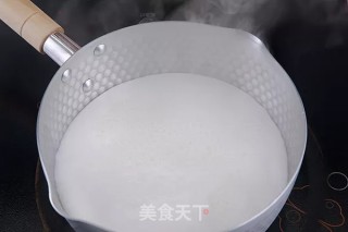 自制双皮奶的做法步骤：1