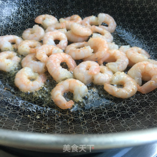 虾仁小葱滑蛋的做法步骤：5